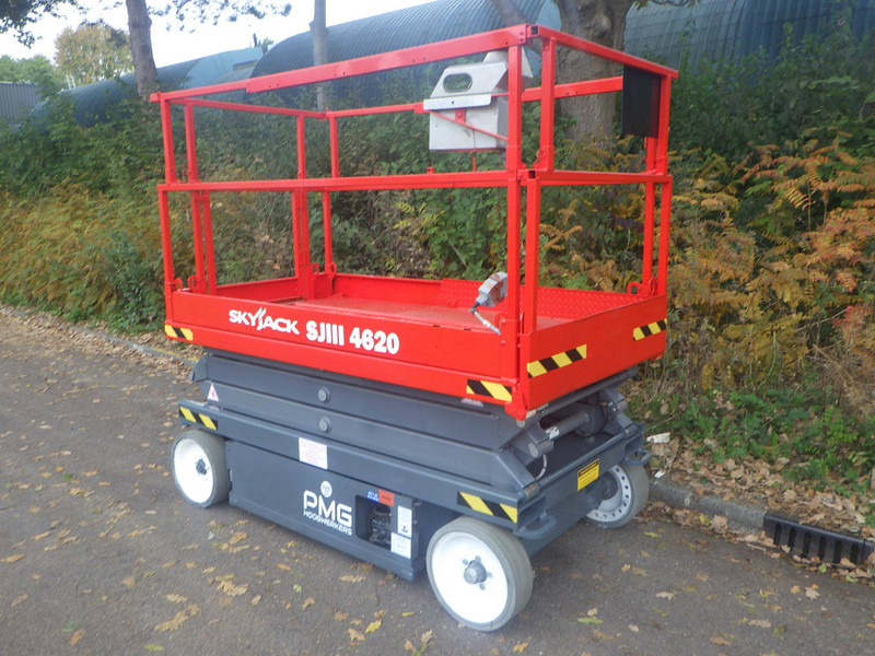 Skyjack SJ4620 - Scissor lift: picture 2 Skyjack SJ4620 - Scissor lift: picture 2