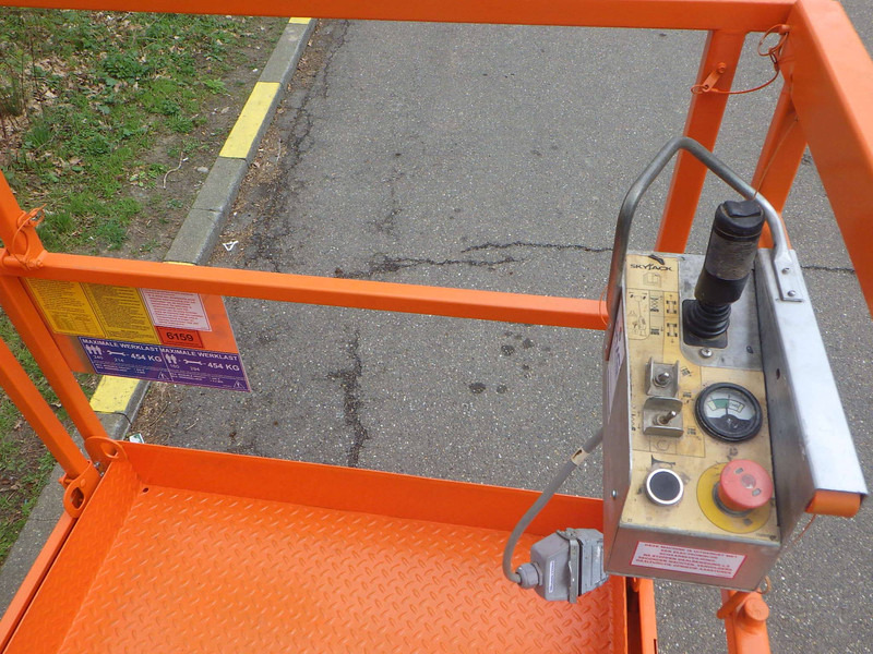 Skyjack SJ4626 - Scissor lift: picture 4 Skyjack SJ4626 - Scissor lift: picture 4
