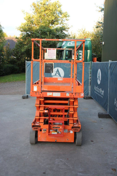 Skyjack SJ4632 - Scissor lift: picture 4 Skyjack SJ4632 - Scissor lift: picture 4