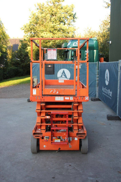 Skyjack SJ4632 - Scissor lift: picture 4 Skyjack SJ4632 - Scissor lift: picture 4