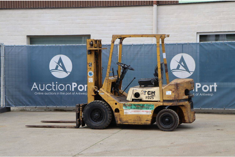TCM FD25 - Diesel forklift: picture 3 TCM FD25 - Diesel forklift: picture 3