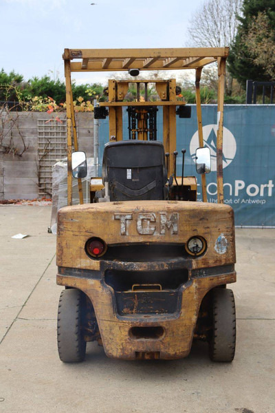 TCM FD25 - Diesel forklift: picture 5 TCM FD25 - Diesel forklift: picture 5