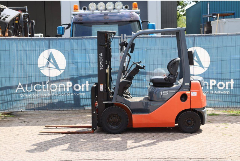 Toyota 02-8FDL15 - Diesel forklift: picture 2 Toyota 02-8FDL15 - Diesel forklift: picture 2