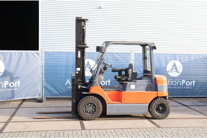 Toyota 7FBMF40 - Electric forklift: picture 1 Toyota 7FBMF40 - Electric forklift: picture 1