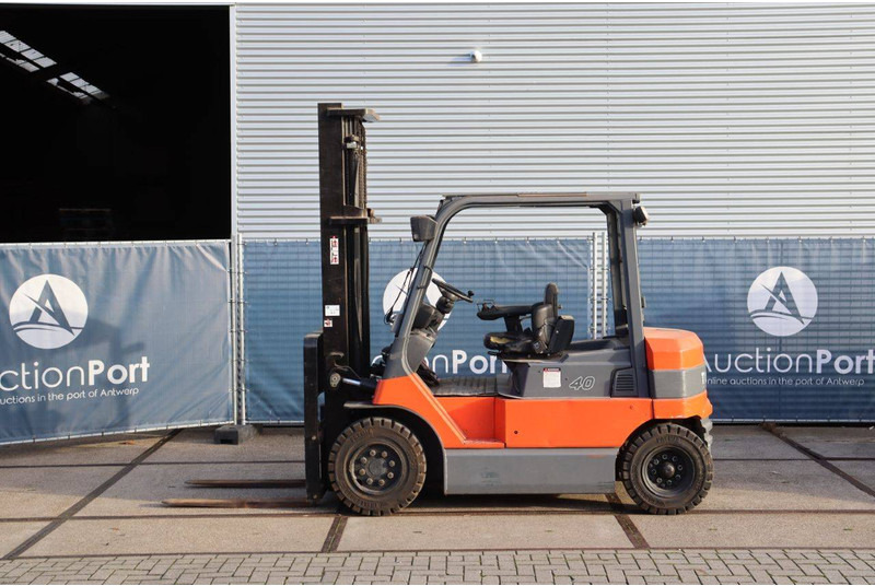 Toyota 7FBMF40 - Electric forklift: picture 2 Toyota 7FBMF40 - Electric forklift: picture 2