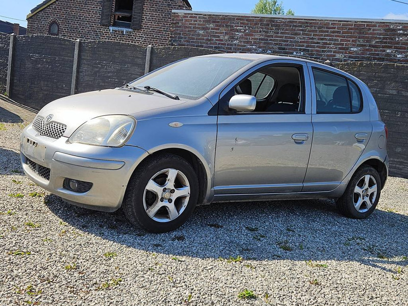 Toyota Yaris (I - update) 1.0 16v VVT-i - Sedan: picture 5 Toyota Yaris (I - update) 1.0 16v VVT-i - Sedan: picture 5