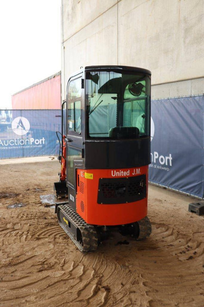United J.M. KK10 - Mini excavator: picture 4 United J.M. KK10 - Mini excavator: picture 4