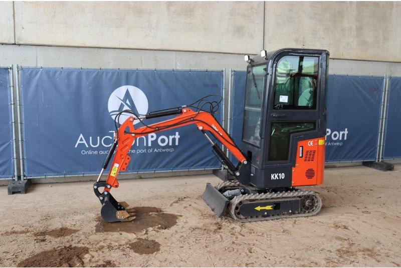 United J.M. KK10 - Mini excavator: picture 1 United J.M. KK10 - Mini excavator: picture 1