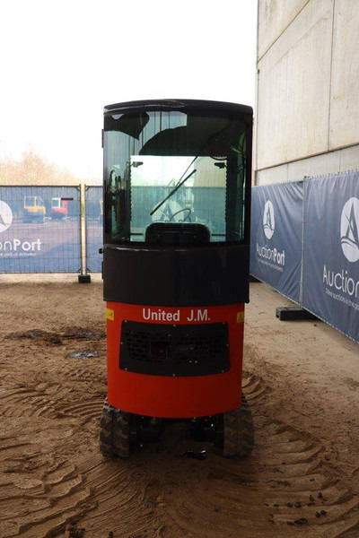 United J.M. KK10 - Mini excavator: picture 5 United J.M. KK10 - Mini excavator: picture 5