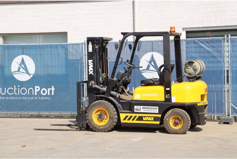 VMAX CPQYD25 - Forklift: picture 3 VMAX CPQYD25 - Forklift: picture 3