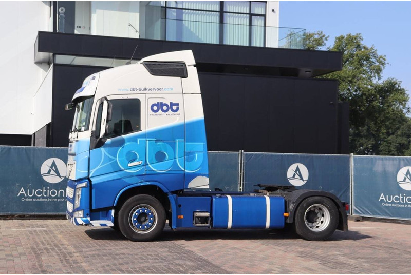 Volvo FH - Cab chassis truck: picture 1 Volvo FH - Cab chassis truck: picture 1