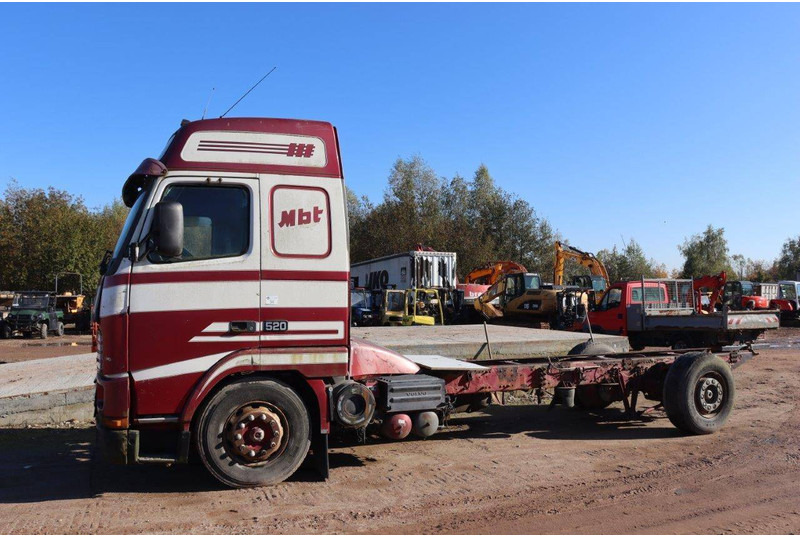 Volvo FH16-520 - Cab chassis truck: picture 1 Volvo FH16-520 - Cab chassis truck: picture 1