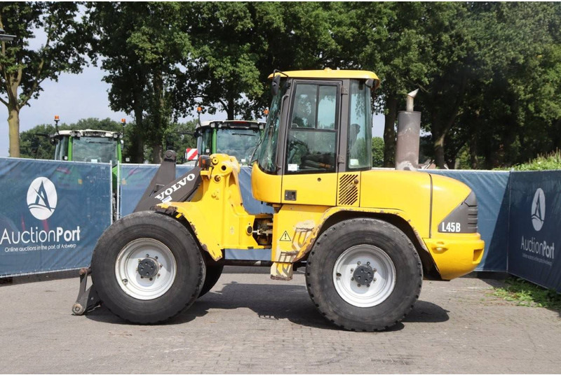 Volvo L45B-TP - Wheel loader: picture 2 Volvo L45B-TP - Wheel loader: picture 2