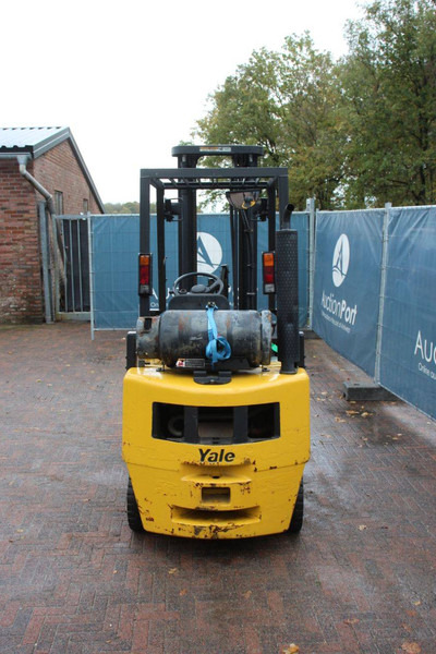 Yale GLP16AFE2025 - LPG forklift: picture 4 Yale GLP16AFE2025 - LPG forklift: picture 4