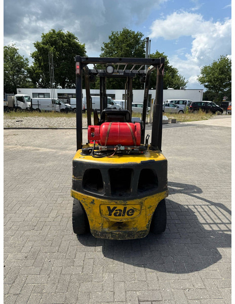 Yale GLP30VX F2195 - LPG forklift: picture 3 Yale GLP30VX F2195 - LPG forklift: picture 3