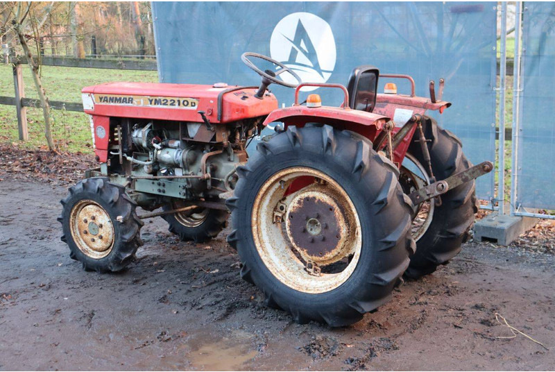 Yanmar YM2210d - Farm tractor: picture 3 Yanmar YM2210d - Farm tractor: picture 3