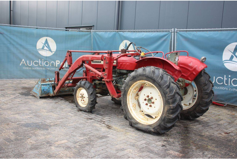 Yanmar YM3110D - Farm tractor: picture 3 Yanmar YM3110D - Farm tractor: picture 3