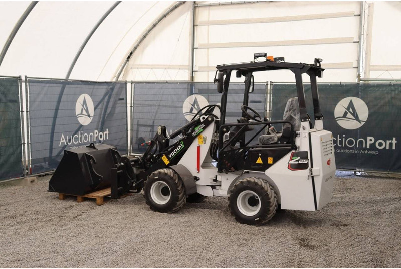 Yuchaï Z25 - Wheel loader: picture 3 Yuchaï Z25 - Wheel loader: picture 3