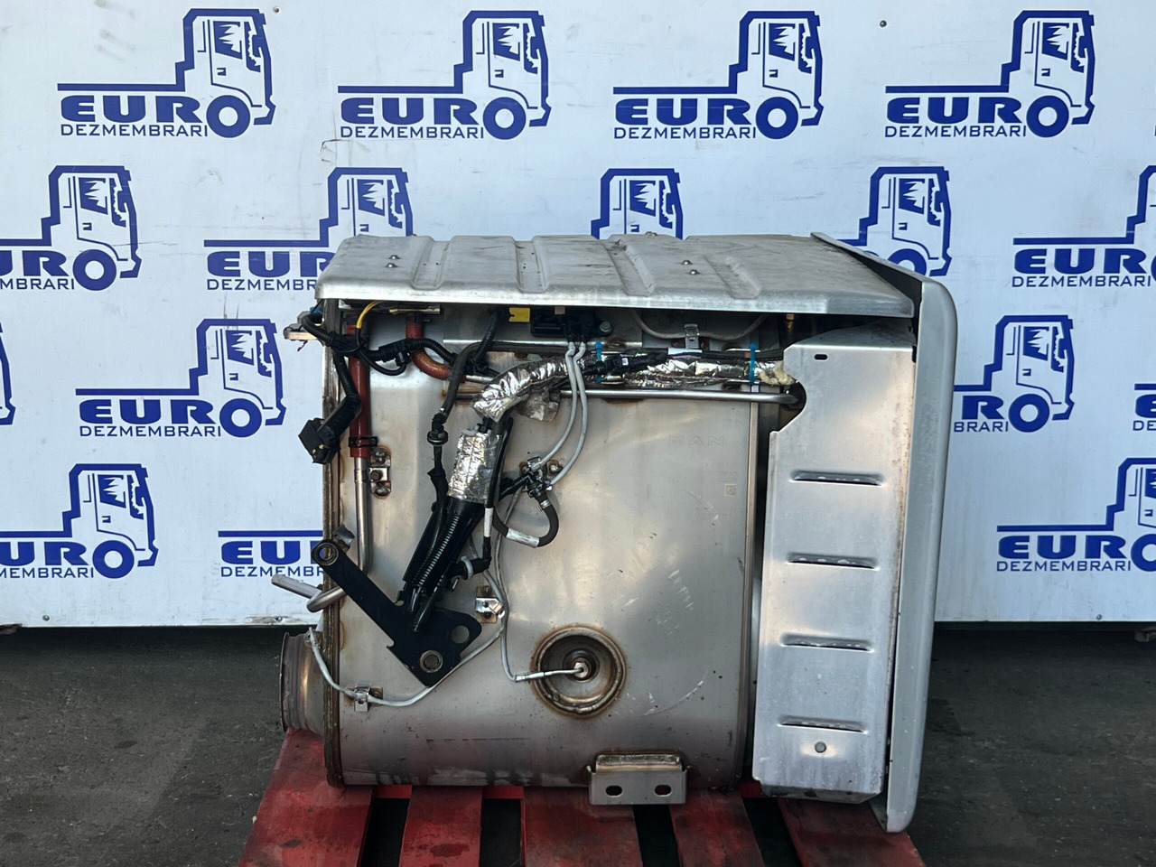 CATALIZATOR MAN TGX TG3 81.15103.6247 - Catalytic converter for Truck: picture 4 CATALIZATOR MAN TGX TG3 81.15103.6247 - Catalytic converter for Truck: picture 4