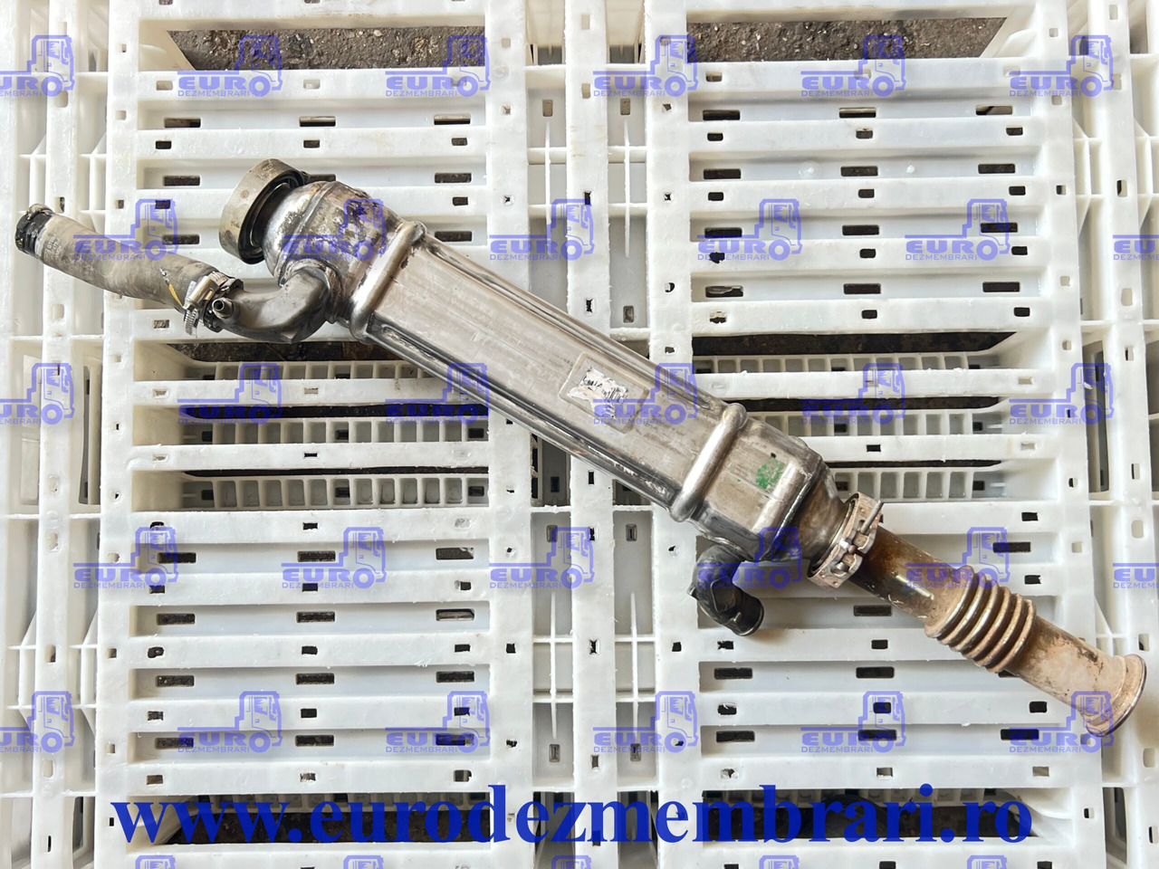 EGR FORD FHR6 GC469F464AC - EGR cooler for Truck: picture 2 EGR FORD FHR6 GC469F464AC - EGR cooler for Truck: picture 2