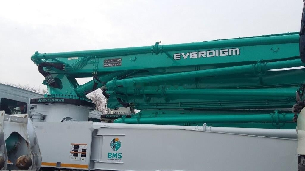 Mercedes-Benz New Everdigm ECP 42 CX 5 ECP 42 CX5 on chassis - Concrete pump truck: picture 5 Mercedes-Benz New Everdigm ECP 42 CX 5 ECP 42 CX5 on chassis - Concrete pump truck: picture 5