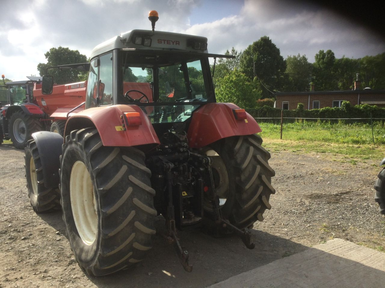 Farm tractor Steyr 9125: picture 13