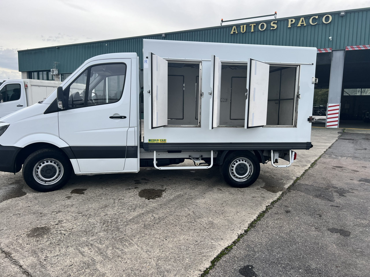 CAMION HELADERO 3.5T MERCEDES SPRINTER - Refrigerated delivery van: picture 3 CAMION HELADERO 3.5T MERCEDES SPRINTER - Refrigerated delivery van: picture 3
