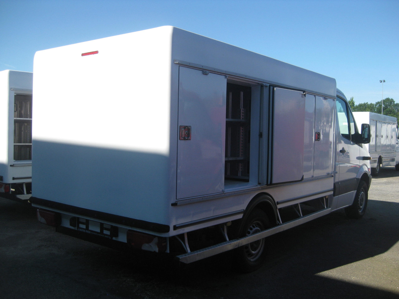 Camión heladero 3500kg MERCEDES SPRINTER - Refrigerated delivery van: picture 2 Camión heladero 3500kg MERCEDES SPRINTER - Refrigerated delivery van: picture 2