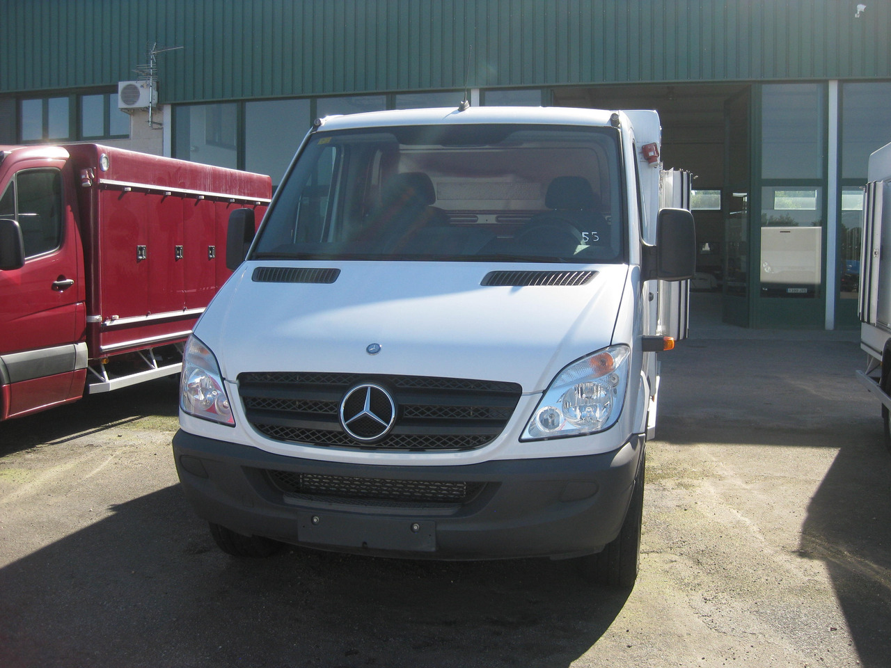 FRIGORÍFICO MERCEDES 313CDI - Refrigerated delivery van: picture 2 FRIGORÍFICO MERCEDES 313CDI - Refrigerated delivery van: picture 2