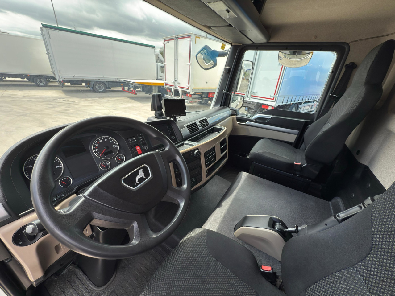 MAN 12.220 BL TGL E6 (VAN) - Box truck: picture 5 MAN 12.220 BL TGL E6 (VAN) - Box truck: picture 5
