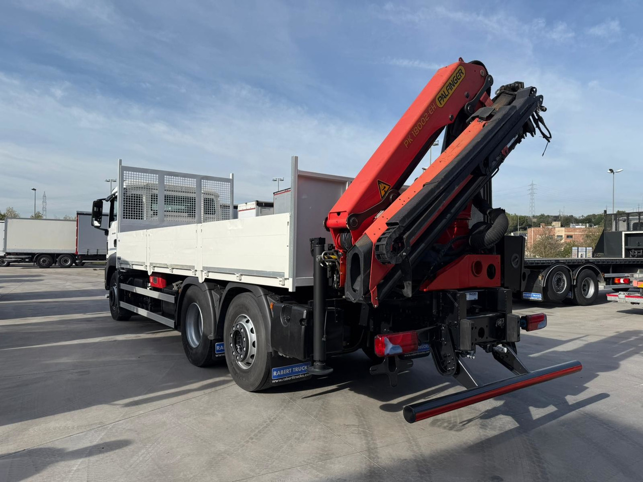 MAN 26.320 BL TGS E6 (Platform and Crane) - Dropside/ Flatbed truck, Crane truck: picture 4 MAN 26.320 BL TGS E6 (Platform and Crane) - Dropside/ Flatbed truck, Crane truck: picture 4