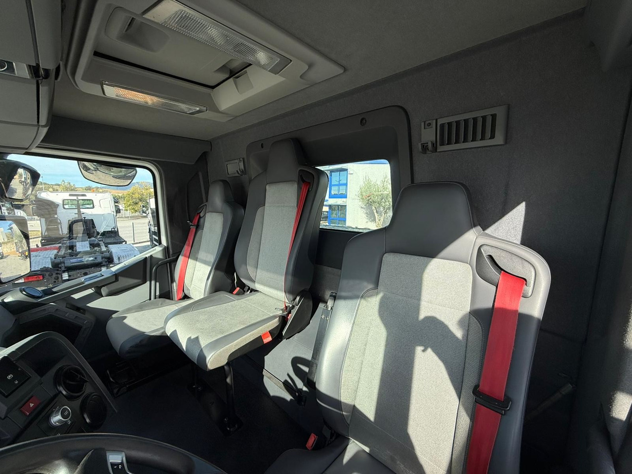 Cab chassis truck RENAULT C380.26 E6 (Chassis): picture 6 Cab chassis truck RENAULT C380.26 E6 (Chassis): picture 6