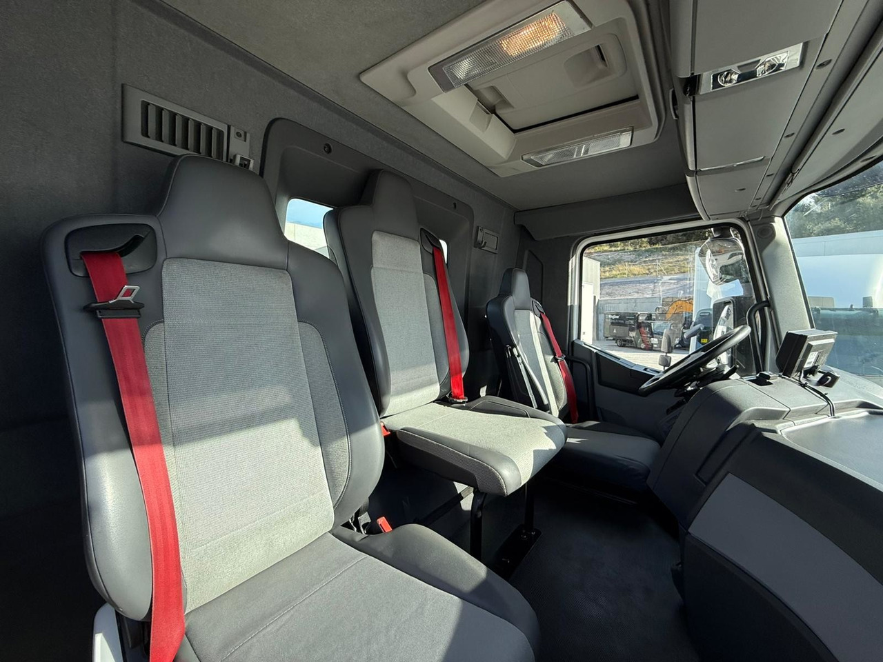 Cab chassis truck RENAULT C380.26 E6 (Chassis): picture 9 Cab chassis truck RENAULT C380.26 E6 (Chassis): picture 9