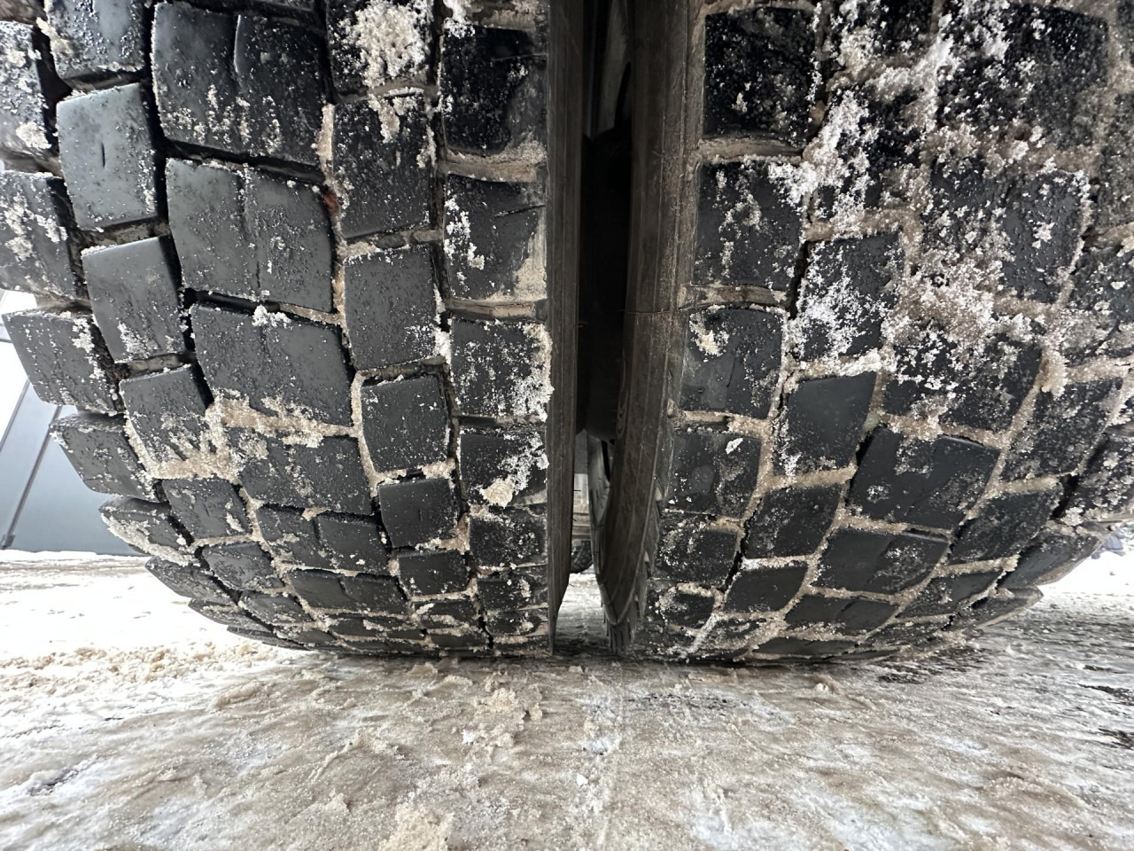 SCANIA R 450 A4x2LB - Tractor unit: picture 2 SCANIA R 450 A4x2LB - Tractor unit: picture 2