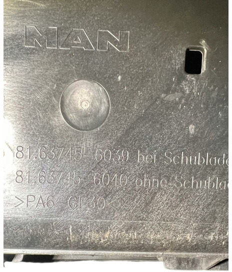 MAN - Dashboard: picture 2 MAN - Dashboard: picture 2