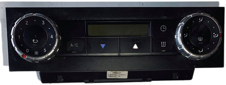 Mercedes-Benz A-S - 6(9) - Dashboard: picture 1 Mercedes-Benz A-S - 6(9) - Dashboard: picture 1