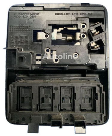 Mercedes-Benz ACTROS MP4 Euro 6 A9608200601 TRUCK-LITE cabin light - Lights/ Lighting: picture 2 Mercedes-Benz ACTROS MP4 Euro 6 A9608200601 TRUCK-LITE cabin light - Lights/ Lighting: picture 2