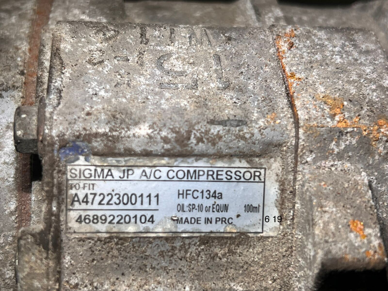 Mercedes-Benz  - AC compressor: picture 2 Mercedes-Benz  - AC compressor: picture 2