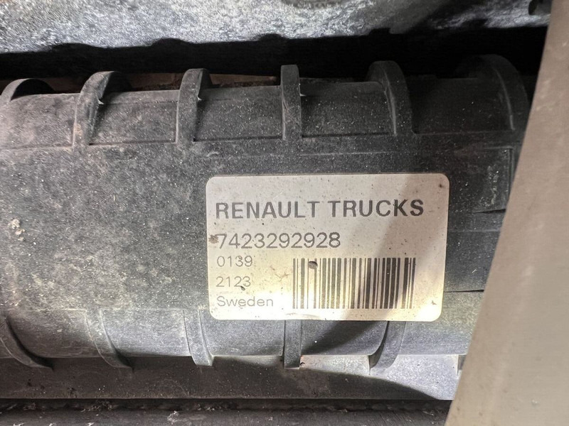 Renault - Radiator: picture 4 Renault - Radiator: picture 4