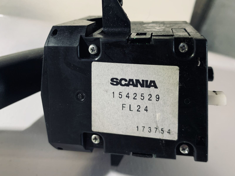 Scania P250 - Relay: picture 2 Scania P250 - Relay: picture 2