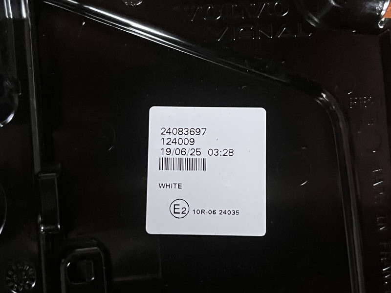 Volvo FH5/Aero - Spare parts: picture 3 Volvo FH5/Aero - Spare parts: picture 3