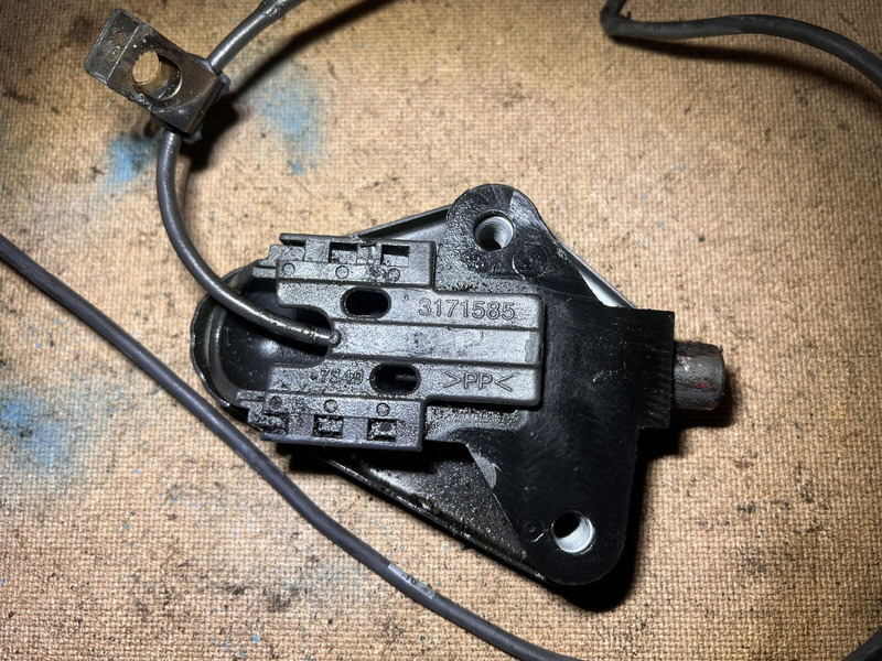 Volvo FH5/Aero - Spare parts: picture 4 Volvo FH5/Aero - Spare parts: picture 4