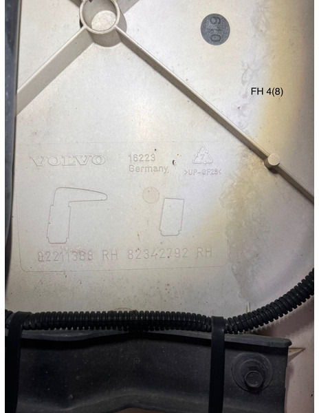 Volvo - Aerodynamics/ Spoiler: picture 4 Volvo - Aerodynamics/ Spoiler: picture 4