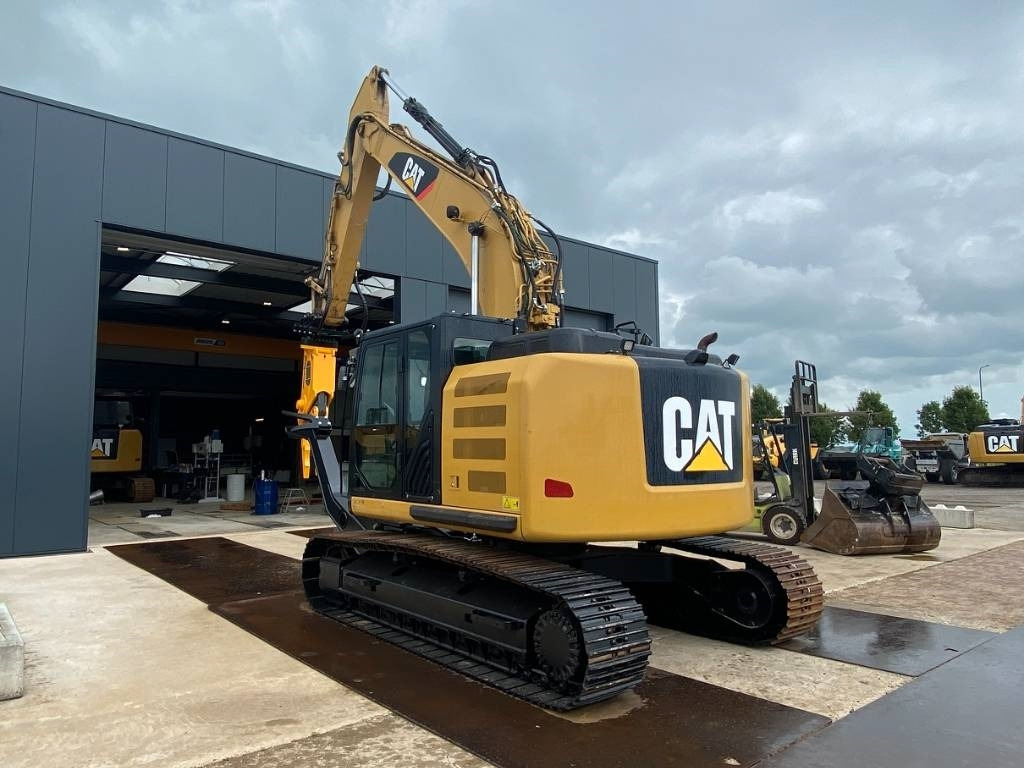 CAT 320 EL RR CAR DISMANTLER - Demolition excavator: picture 2 CAT 320 EL RR CAR DISMANTLER - Demolition excavator: picture 2