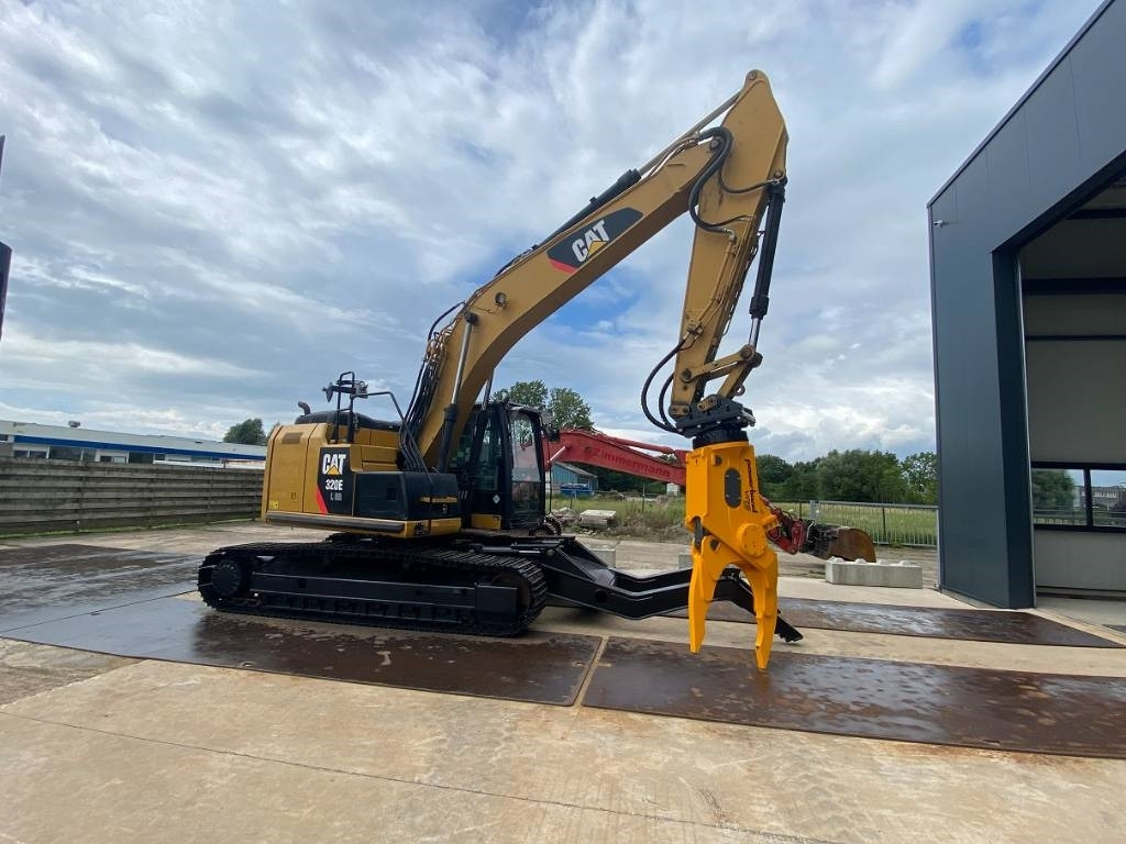 CAT 320 EL RR CAR DISMANTLER - Demolition excavator: picture 3 CAT 320 EL RR CAR DISMANTLER - Demolition excavator: picture 3