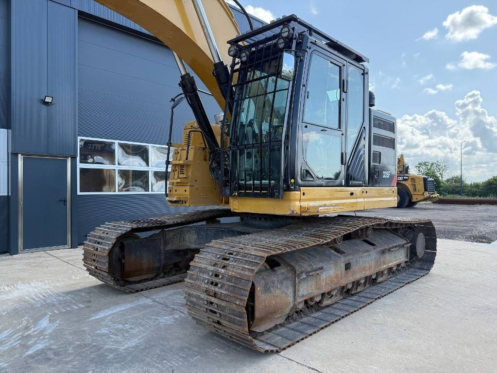 CAT 335 F L CR - Crawler excavator: picture 5 CAT 335 F L CR - Crawler excavator: picture 5