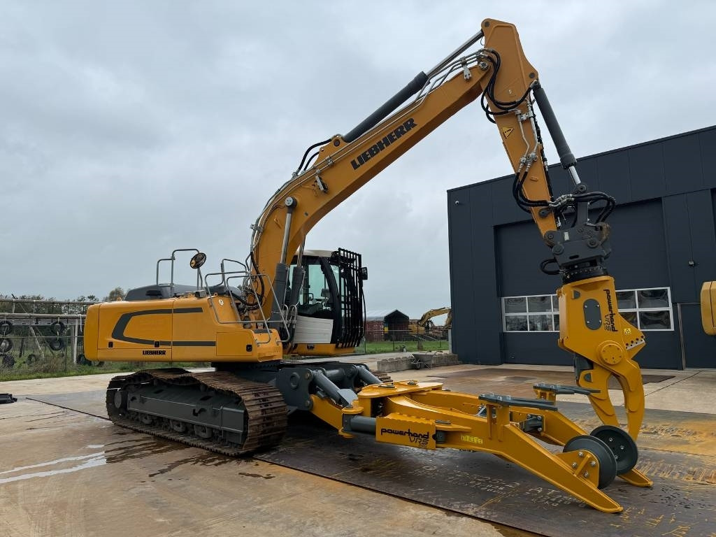 Liebherr R922 LC car dismantler - Demolition excavator: picture 4 Liebherr R922 LC car dismantler - Demolition excavator: picture 4