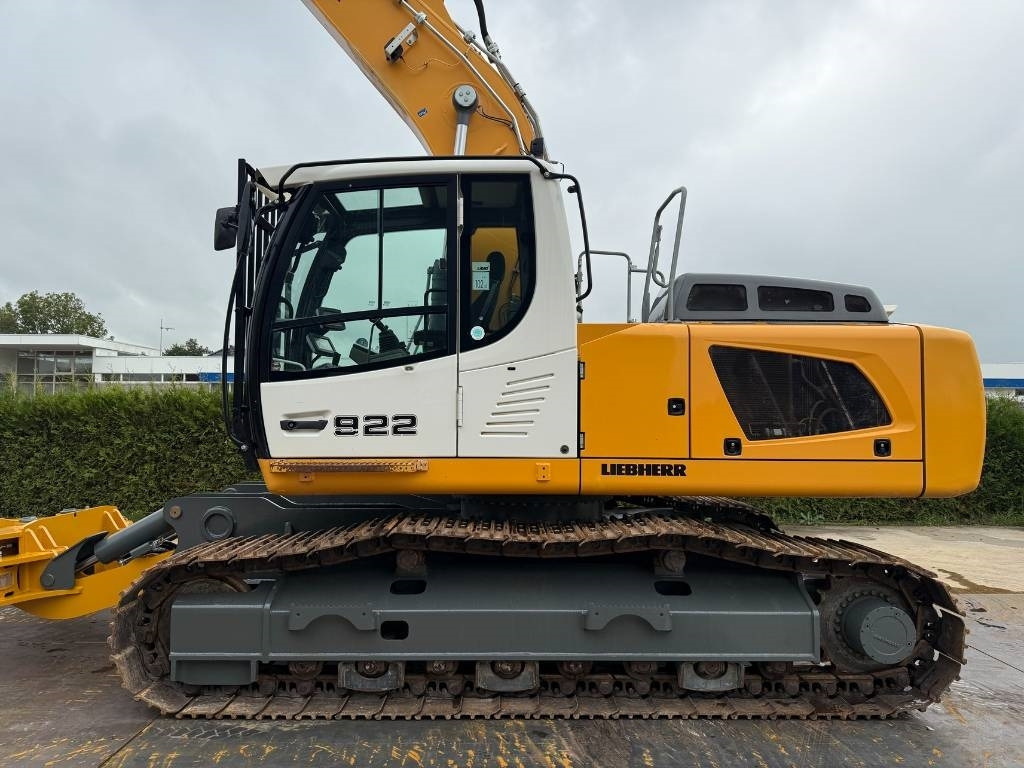 Liebherr R922 LC car dismantler - Demolition excavator: picture 3 Liebherr R922 LC car dismantler - Demolition excavator: picture 3