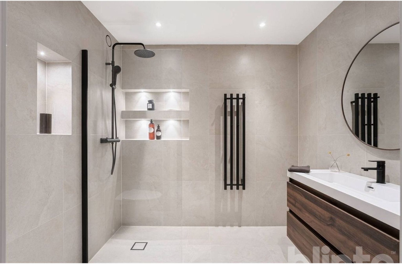 200 m2 - 600x600 - Construction equipment: picture 4 200 m2 - 600x600 - Construction equipment: picture 4