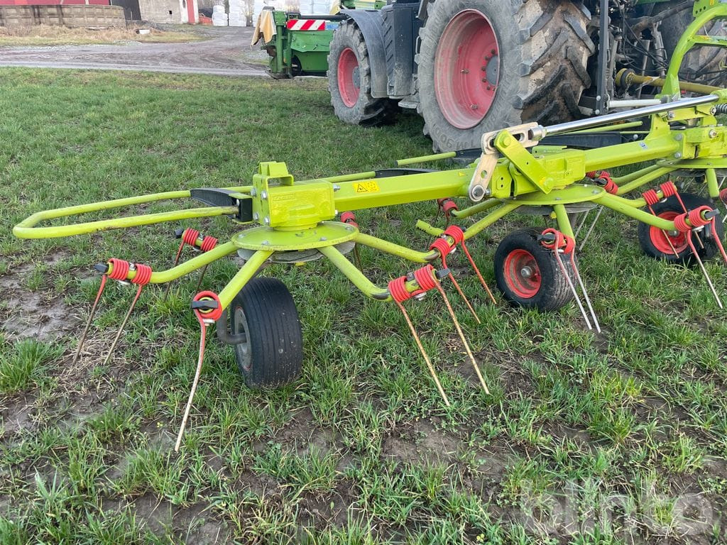Claas Volto 900 - Tedder/ Rake: picture 2 Claas Volto 900 - Tedder/ Rake: picture 2